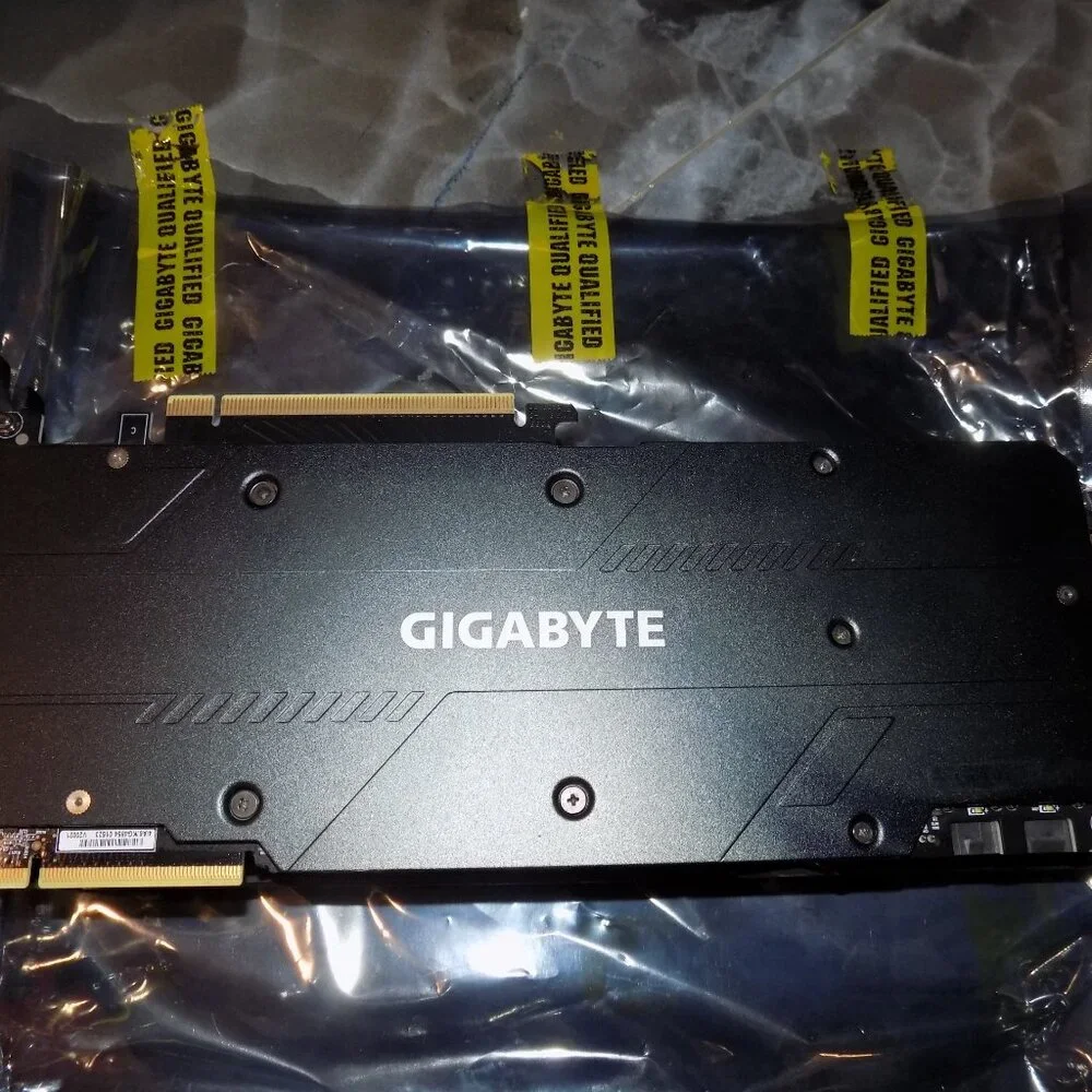 Gigabyte GeForce RTX 2070 SUPER Gaming OC 3X 8GB GDDR6 - Black